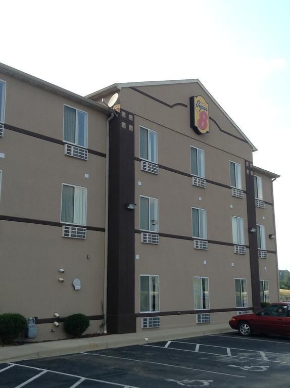 Super 8 By Wyndham Corydon Hotel Exterior photo